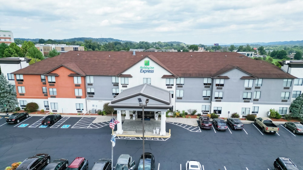 Holiday Inn Express & Suites Knoxville North I 75 Exit 112 by IHG - photo 57