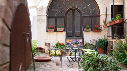 Casa Rodriguez Iglesias — 4-Star Luxury Hotel in Iglesias, Italy