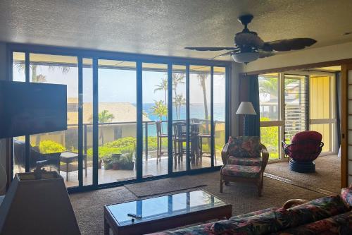 Making Makahuena Memories in 2204 — 4-Star Luxury Hotel in Koloa, United States
