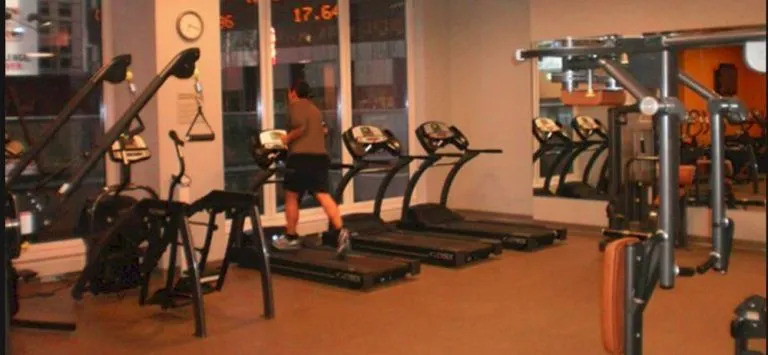 Safehouse Suites Manhattan - photo 12
