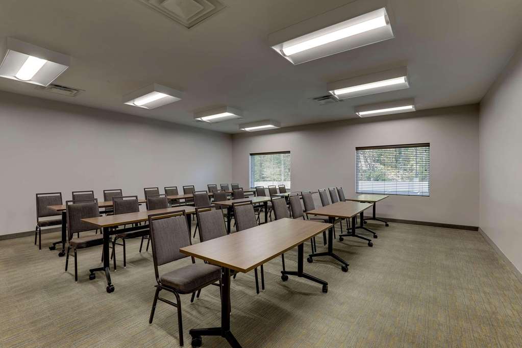Country Inn & Suites by Radisson Cumming near Northside Hospital Forsyth - photo 41
