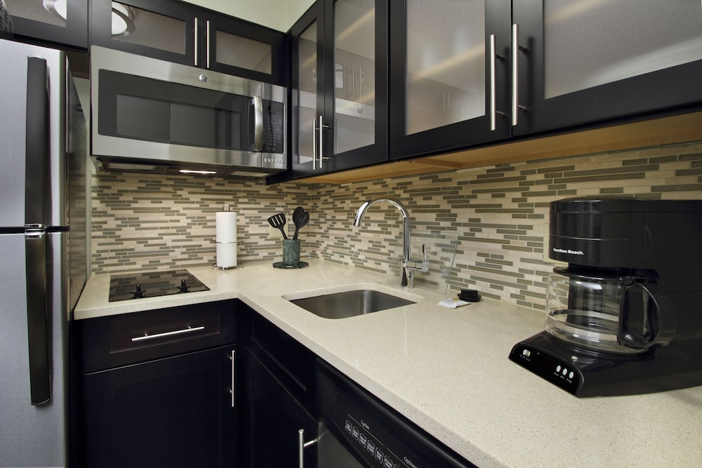 Staybridge Suites Tysons McLean by IHG - photo 13
