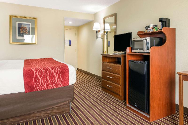 Best Western Plus Raleigh Crabtree Valley Hotel - photo 63