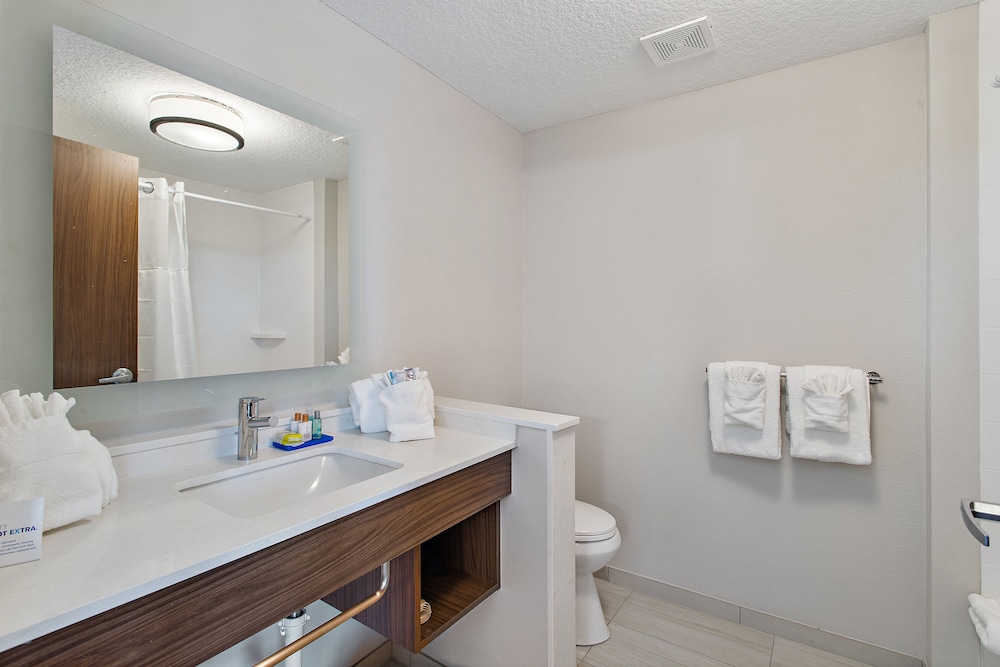 Holiday Inn Express St. Augustine Vilano Beach by IHG - photo 15