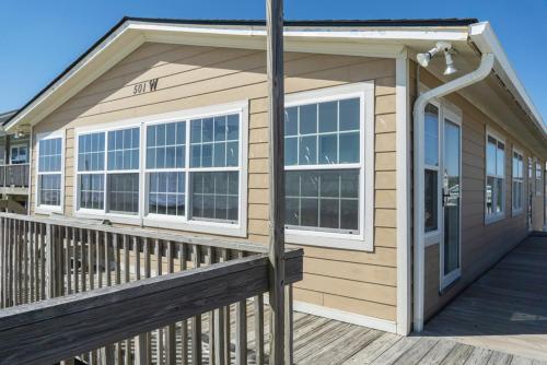 The Beach Fact Oar by Oak Island Accommodations - photo 15