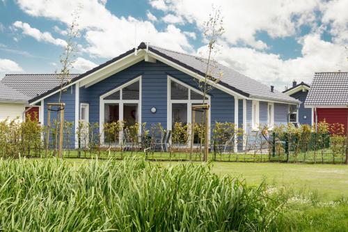 Luv & Lee - carbon neutral hotel in Unknown City