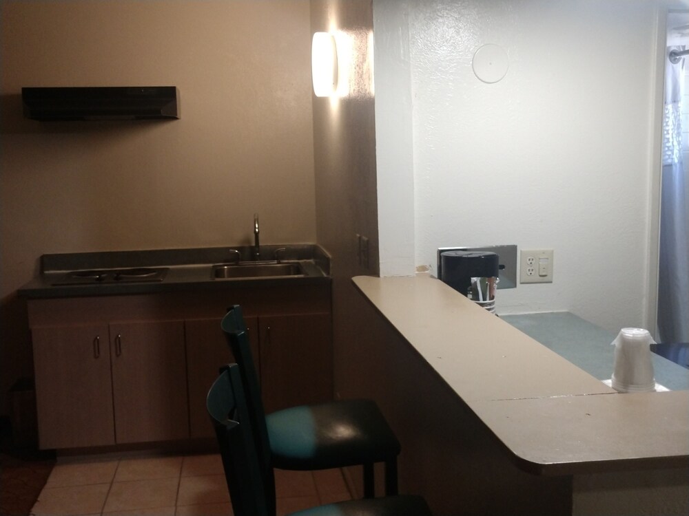 Windemere Hotel and Conference Center - photo 12