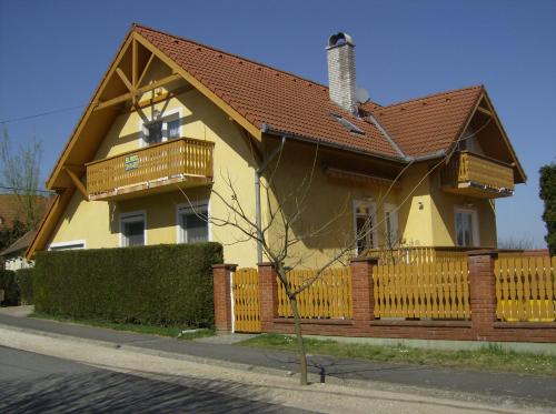 Miseta Apartman — 4-Star Luxury Hotel in Fonyod, Hungary