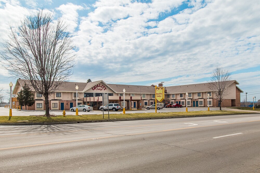 Equality Inn - carbon neutral hotel in Rockford
