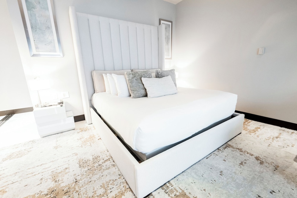 StripViewSuites at Palms Place Penthouses - photo 58