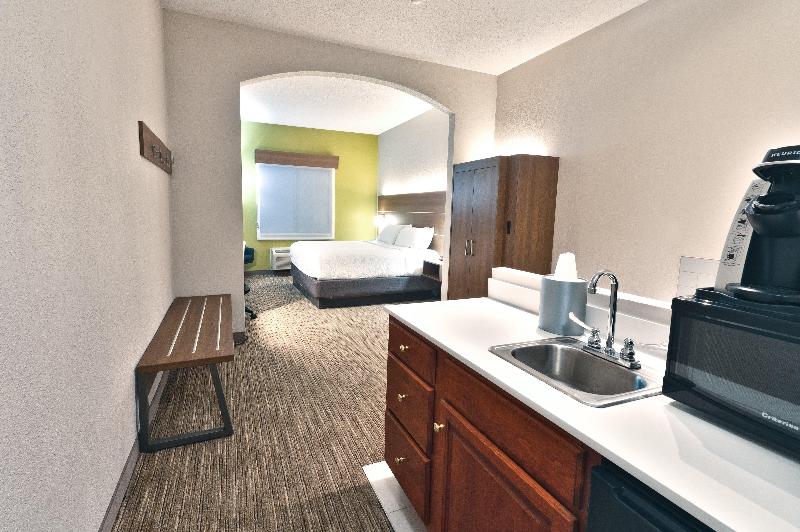 Holiday Inn Express Hotel & Suites Goshen by IHG - photo 44