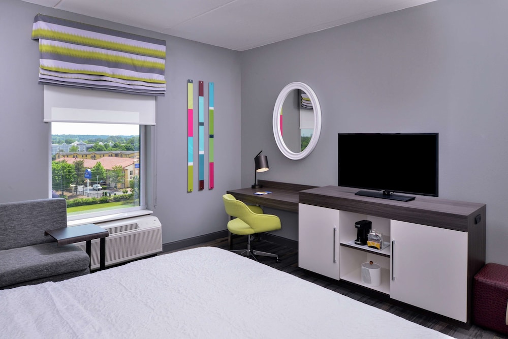 Hampton Inn & Suites Atlanta Marietta - photo 8