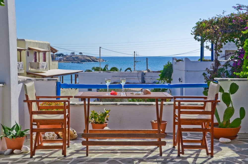 Sea View Apartments & Studios — 4-Star Luxury Hotel in Naxos, Greece