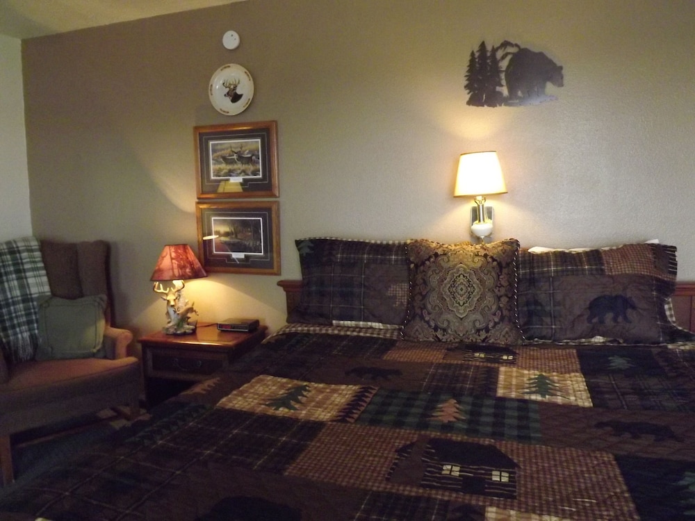 Crest Country Inn - photo 67