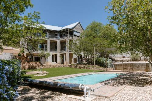 Chateau du Windhoek — 4-Star Luxury Hotel in Windhoek, Namibia
