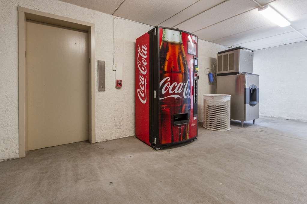 Motel 6 Tempe AZ Phoenix Airport Priest Dr - photo 25