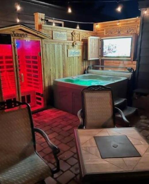 Romantic Couples Retreat Tahoe Room
