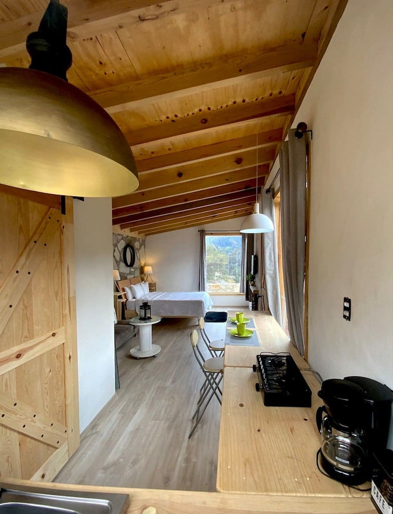 Cabaña El Tepozan en Real del Monte in Mineral Del Monte, Mexico