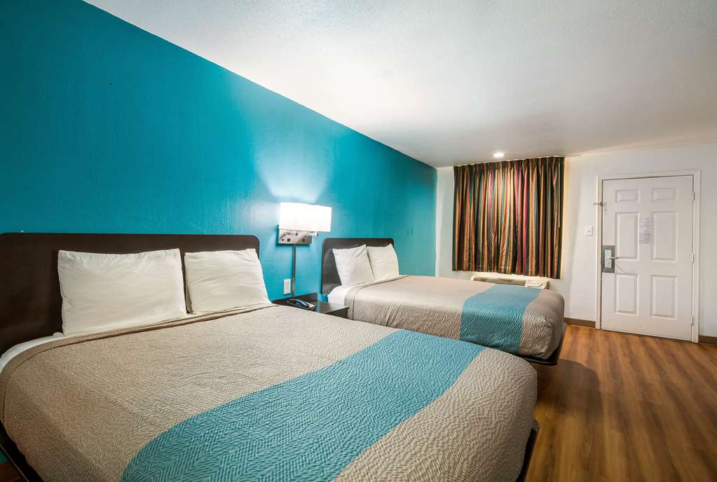 Motel 6 Freeport TX - photo 17