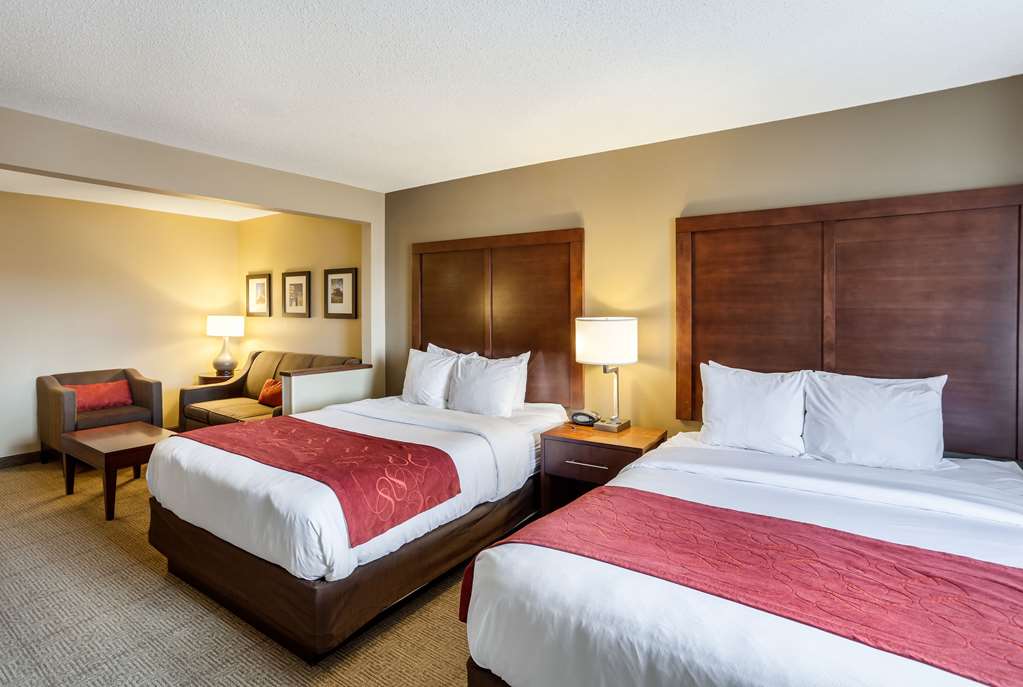 Comfort Suites Lincoln North - photo 19