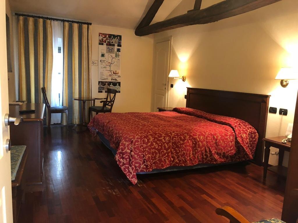 Villa Chiara Hotel — hotel in Canelli
