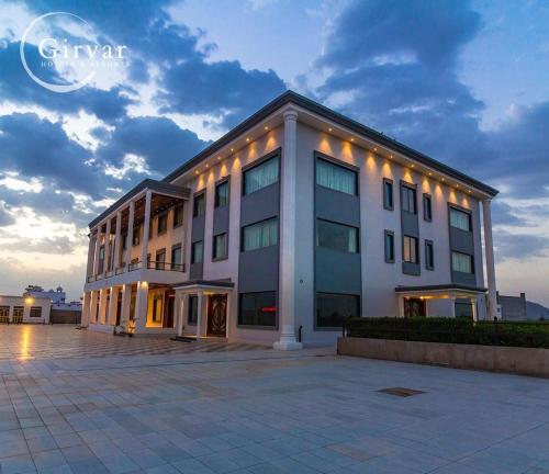 Garh Girvar Resort & Spa in Raipur, India