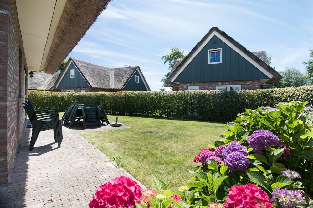 Attractive villa close to forest beach sea — 4-Star Luxury Hotel in Schagen, Netherlands