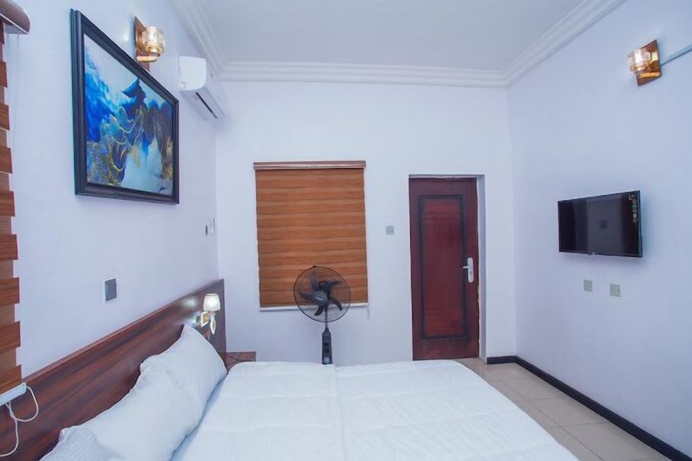 Readyhomes Shortlets and Apartments — Ibadan — photo 3