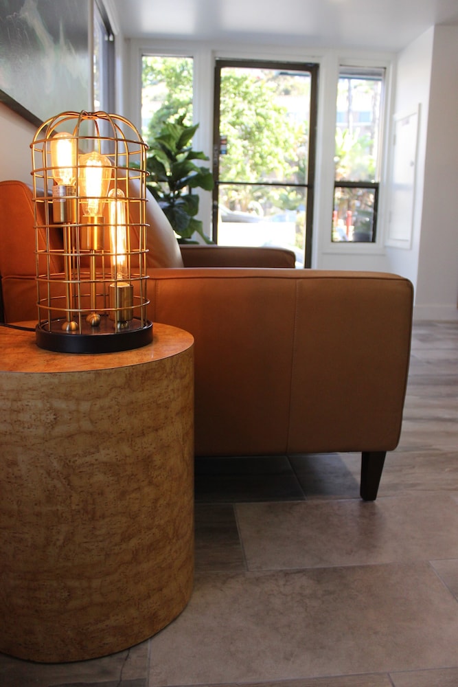 Riverleaf Inn Mission Valley - photo 7