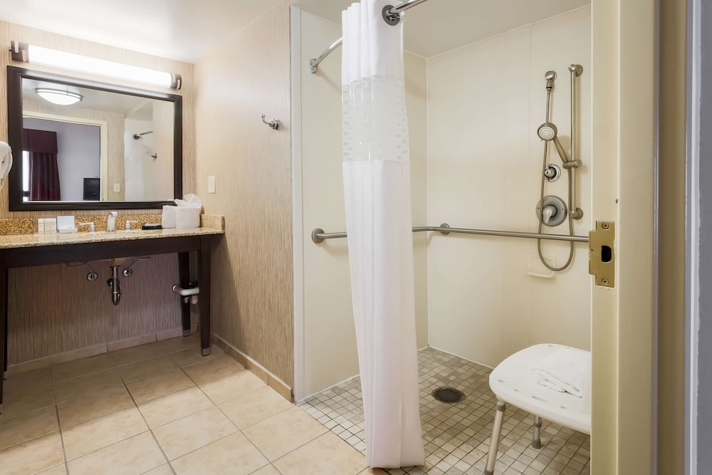 Hampton Inn Champaign Urbana - photo 55