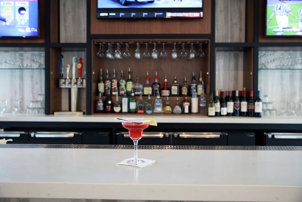 Hilton Garden Inn Tampa Wesley Chapel FL - photo 4