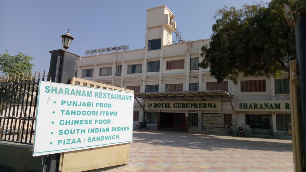 Hotel Guruprerna in Dwarka, India