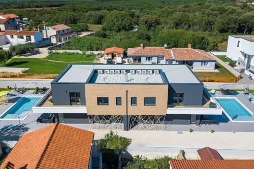 Villa Elite 1 & 2 with Two Pools — 4-Star Luxury Hotel in Pula, Croatia