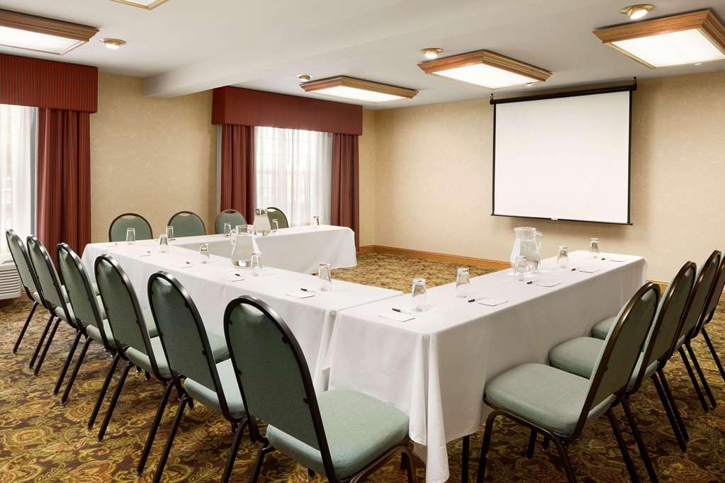 Country Inn & Suites by Radisson Kenosha Pleasant Prairie - photo 18