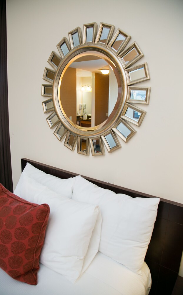 The University of Georgia Center for Continuing Education & Hotel - photo 8