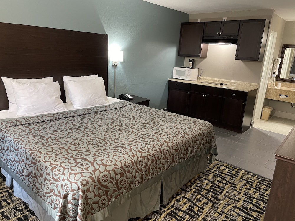 Days Inn & Suites By Wyndham Collierville Germantown Area - photo 2