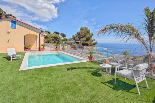 Luxury Bicocca Mareri apartments — 4-Star Luxury Hotel in Costarainera, Italy