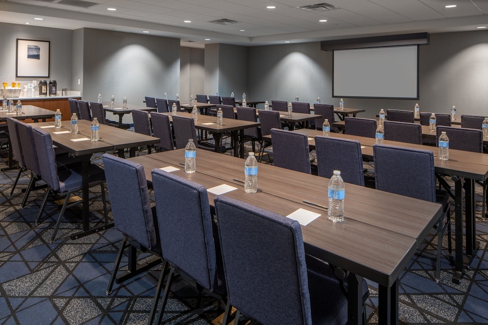 Courtyard by Marriott Decatur - photo 31