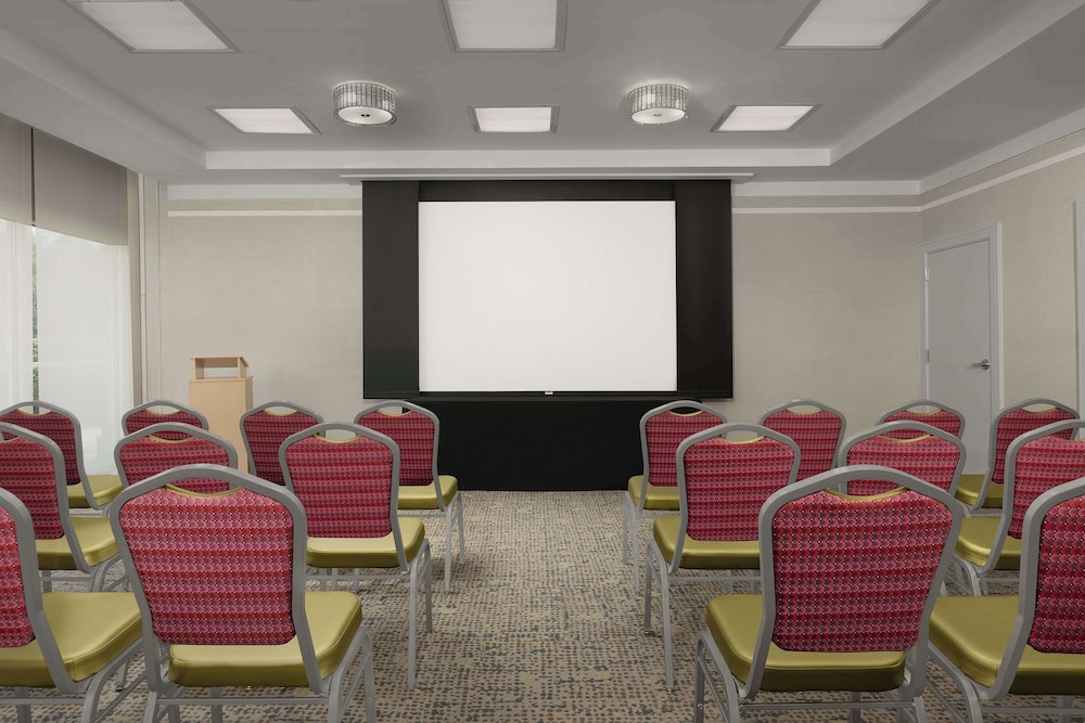 Hampton Inn & Suites Orlando North Altamonte Springs - photo 37