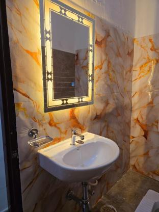Shobha Niwas Homestay Prayagraj — 4-Star Luxury Hotel in Allahabad, India