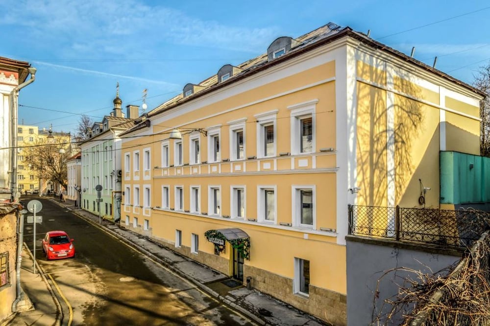 Red Brick Hotel - last minute hotel in Moscow