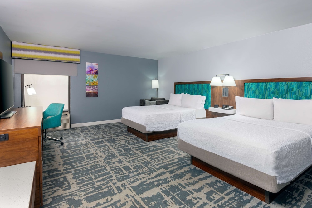 Hampton Inn Salisbury - photo 7