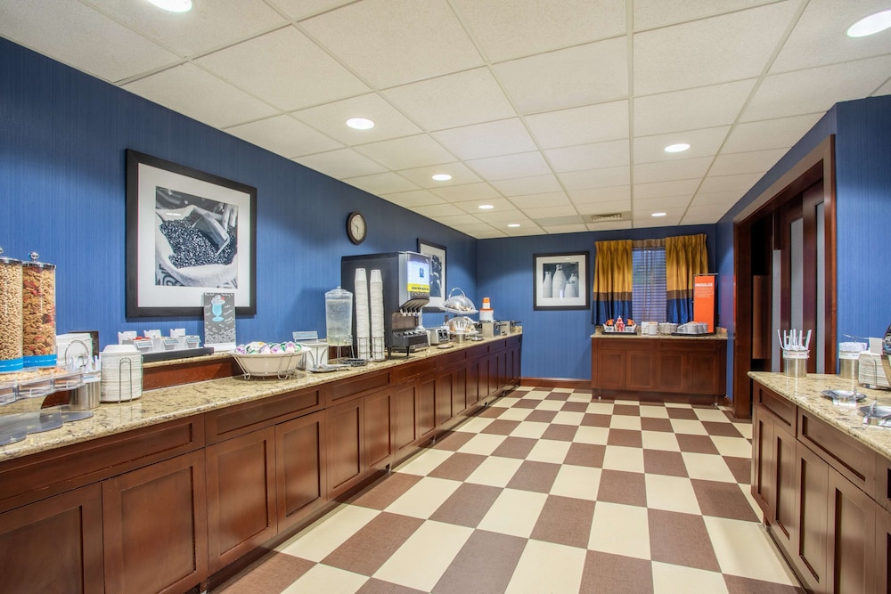Hampton Inn Fishkill - photo 25
