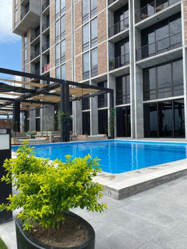 Lux 2 bedroom apartment swimming pool gym and free parking spot in Macro Plaza area — 4-Star Luxury Hotel in Monterrey, Mexico