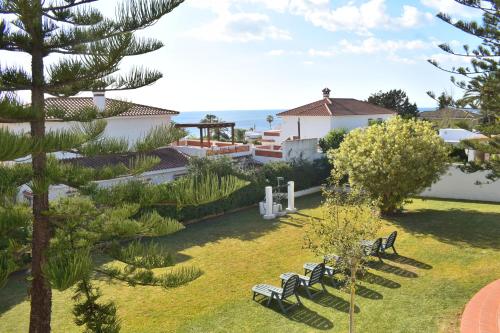 Villa María Elena en Fuente del Gallo — 4-Star Luxury Hotel in Conil De La Frontera, Spain