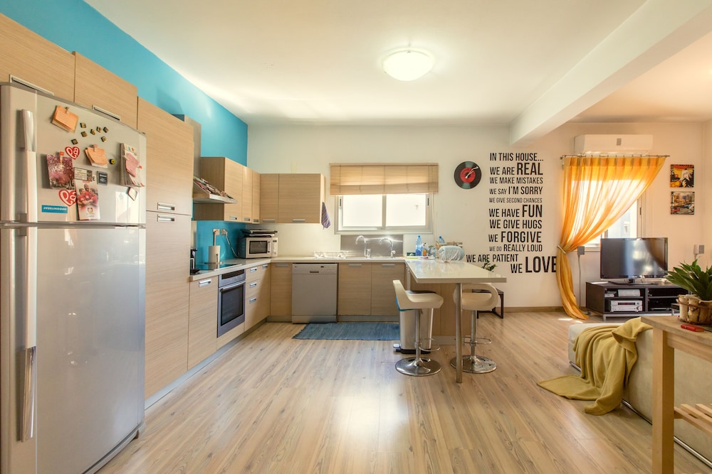 Yiolanda 2BR City Center