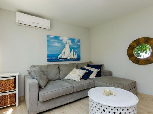 Apartment Kate Two Bedroom Apartment with Sea View