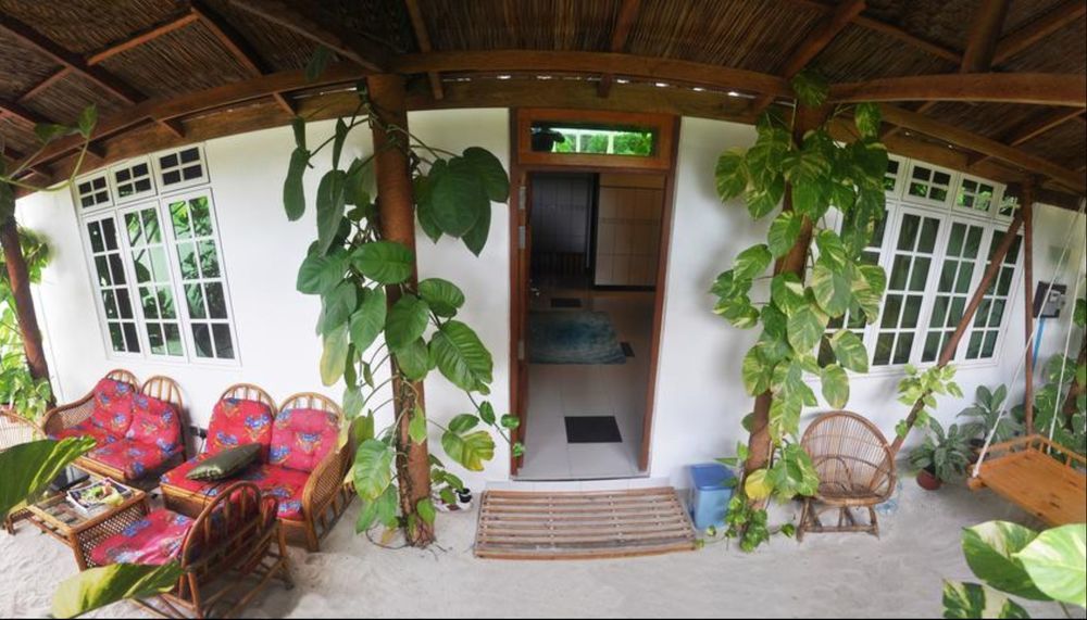 New Breeze Thoddoo Inn pet-friendly hotel Male