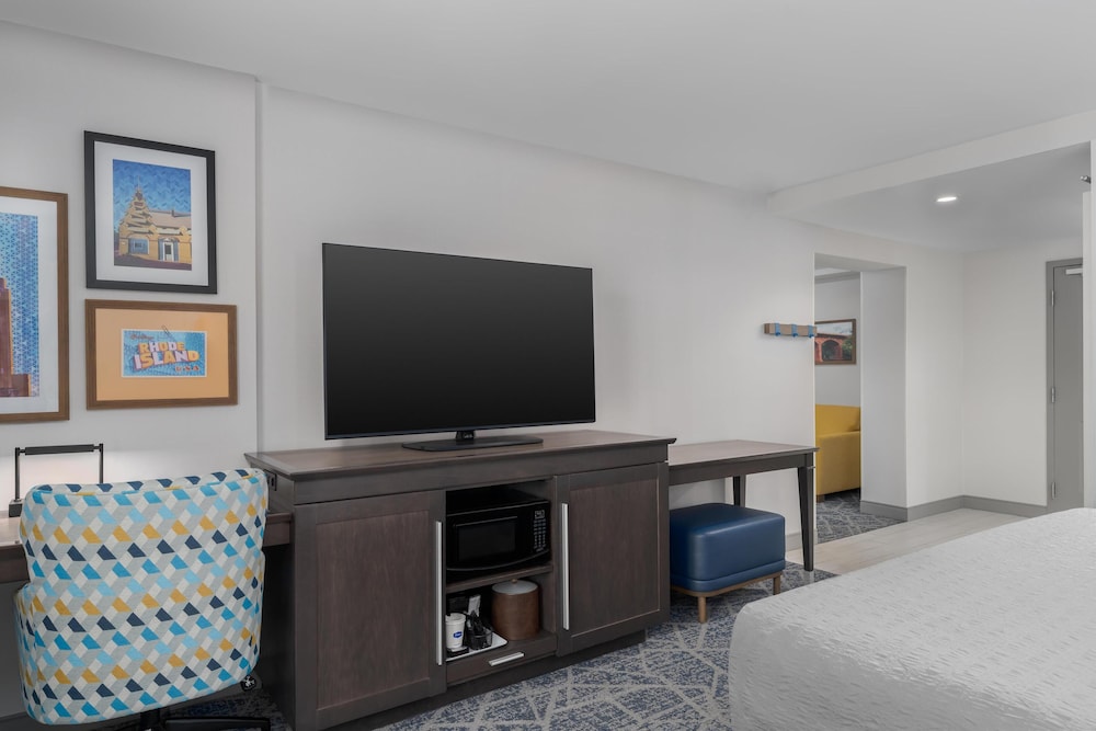 Hampton Inn Pawtucket - photo 6