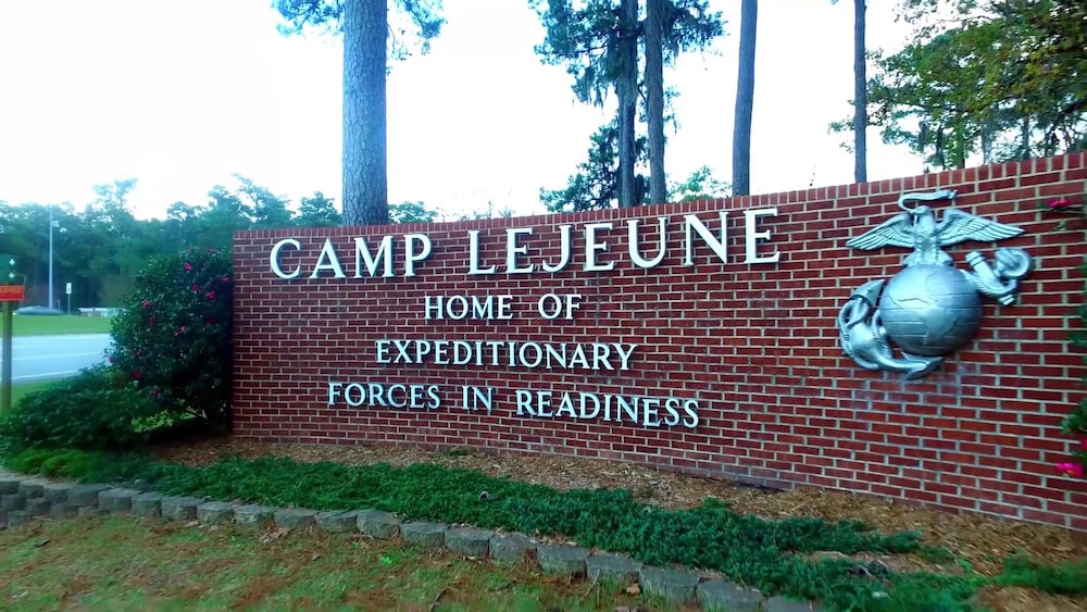 Holiday Inn Express And Suites Jacksonville Camp Lejeune Area an IHG Hotel - photo 25